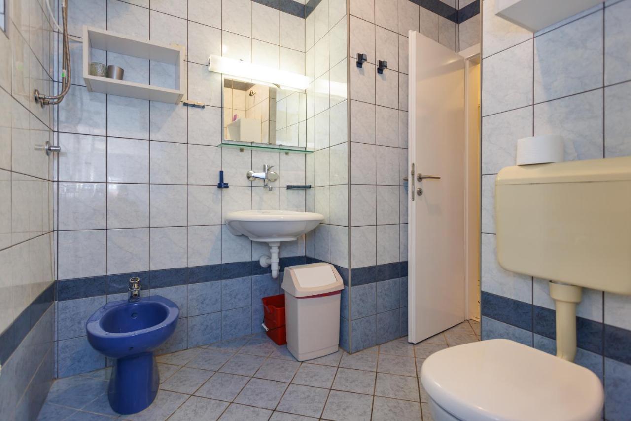 Apartments Pika Крк Экстерьер фото
