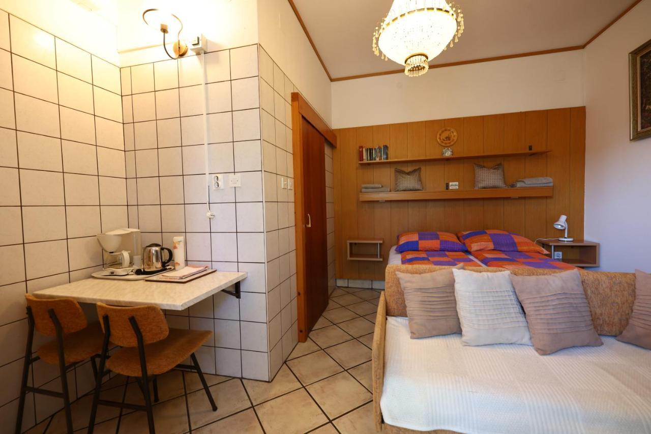 Apartments Pika Крк Экстерьер фото