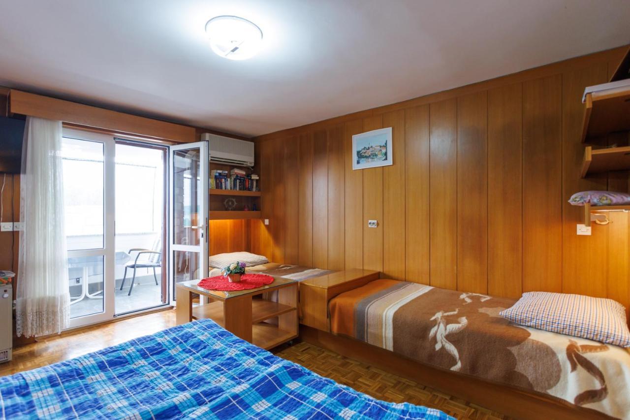 Apartments Pika Крк Экстерьер фото