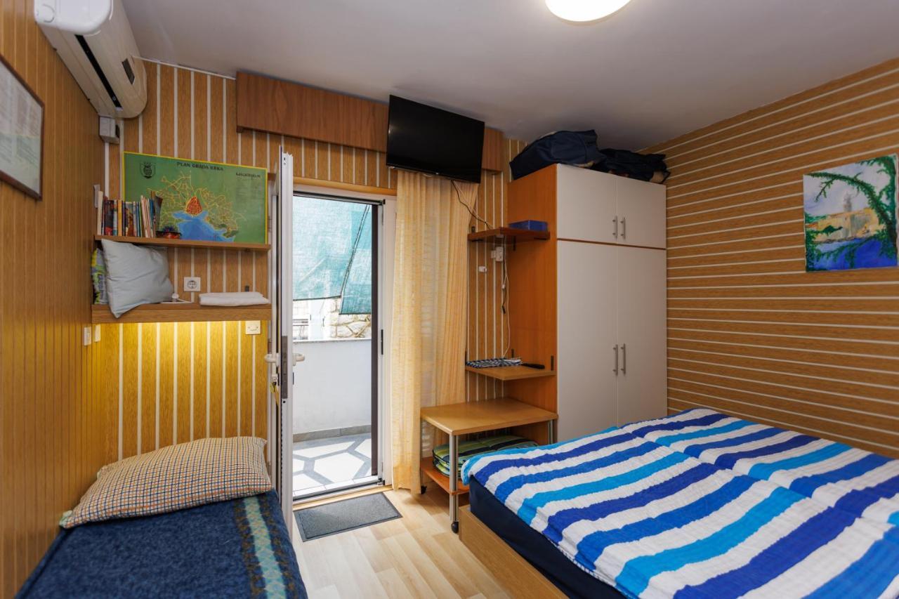 Apartments Pika Крк Экстерьер фото
