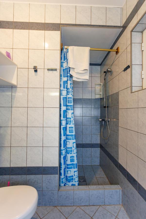 Apartments Pika Крк Экстерьер фото