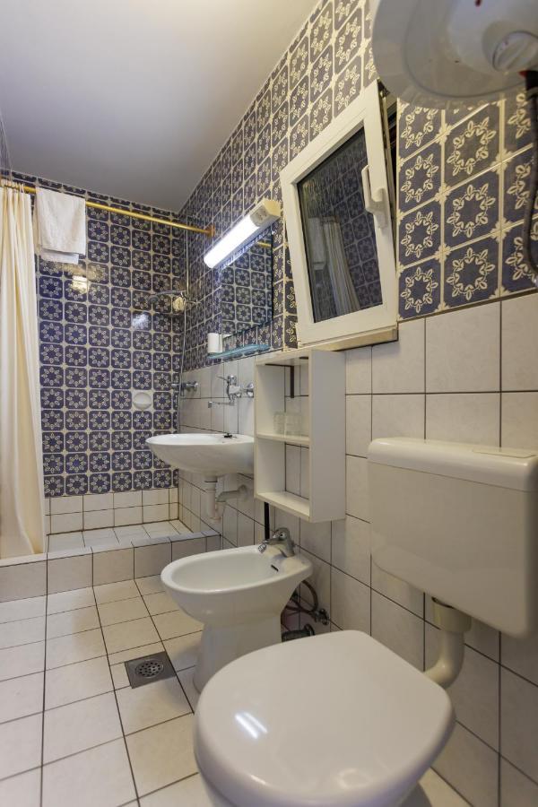 Apartments Pika Крк Экстерьер фото